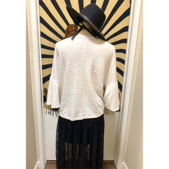 🌈 Stylish modern ruffle blouse - Picture 4 of 6